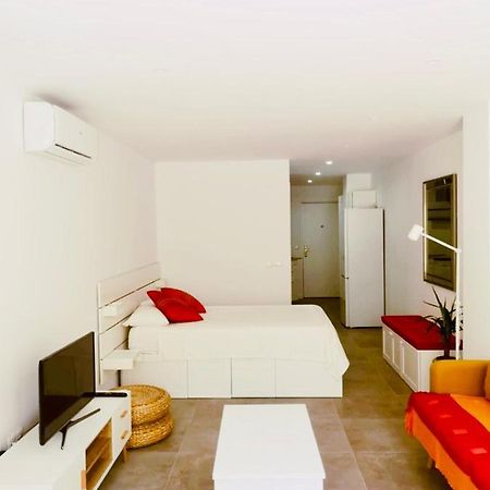 Luminoso Apartamento Cerca Del Centro Apartman Málaga Kültér fotó