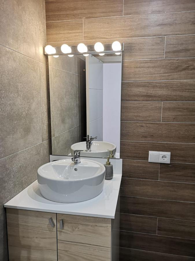 Luminoso Apartamento Cerca Del Centro Apartman Málaga Kültér fotó